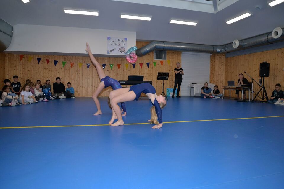 f5aa22fc